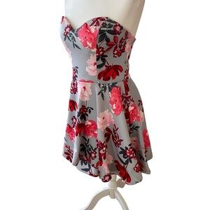 B. Darlin Floral Sweetheart Fit-n-Flare Dress-Women 15/16